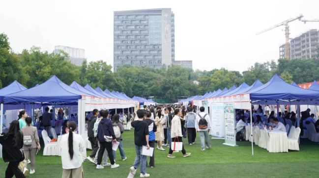 1760924007110062319.png image.png